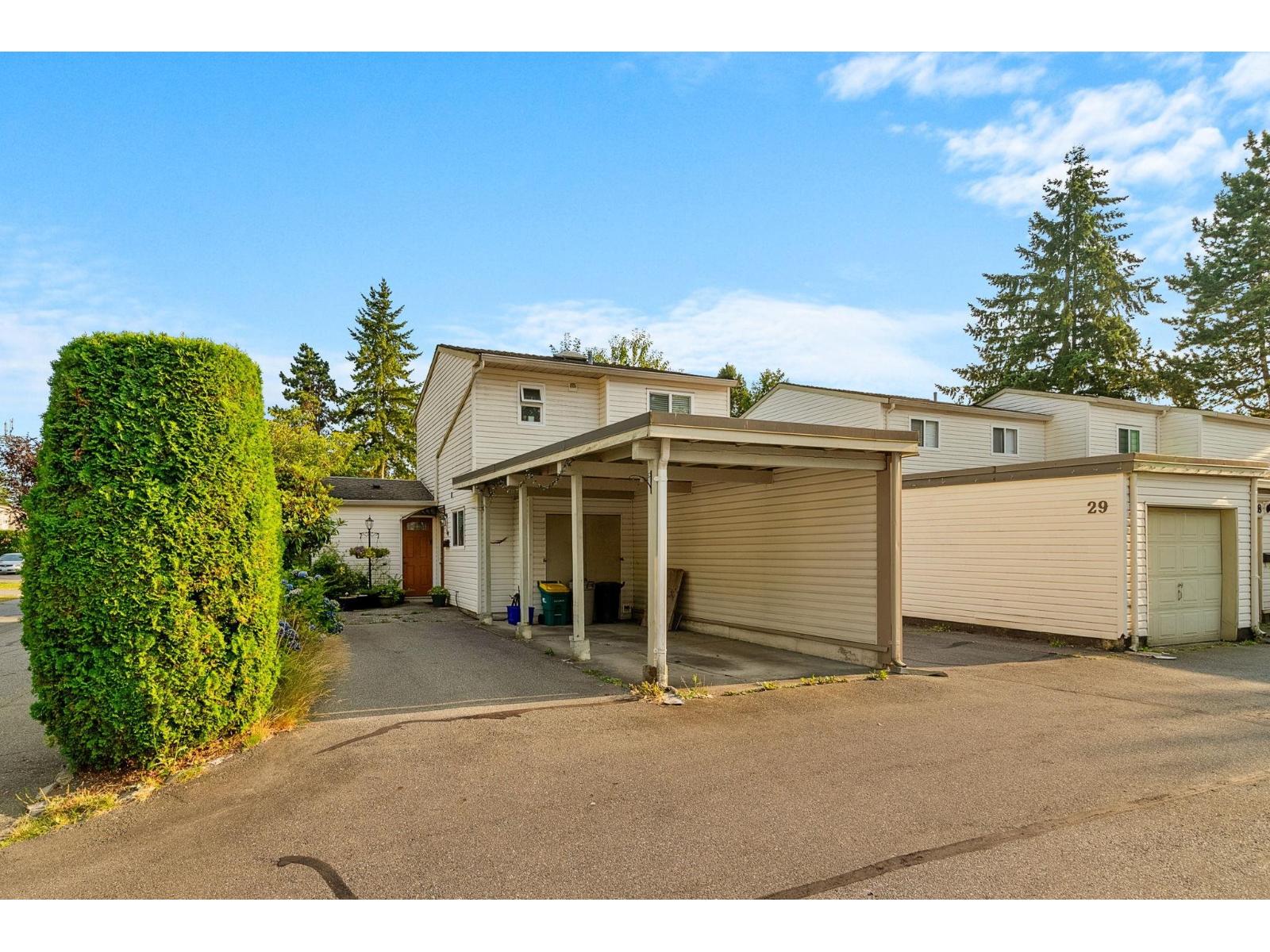 Photo 24 of 30 8555 King George Boulevard, Surrey BC