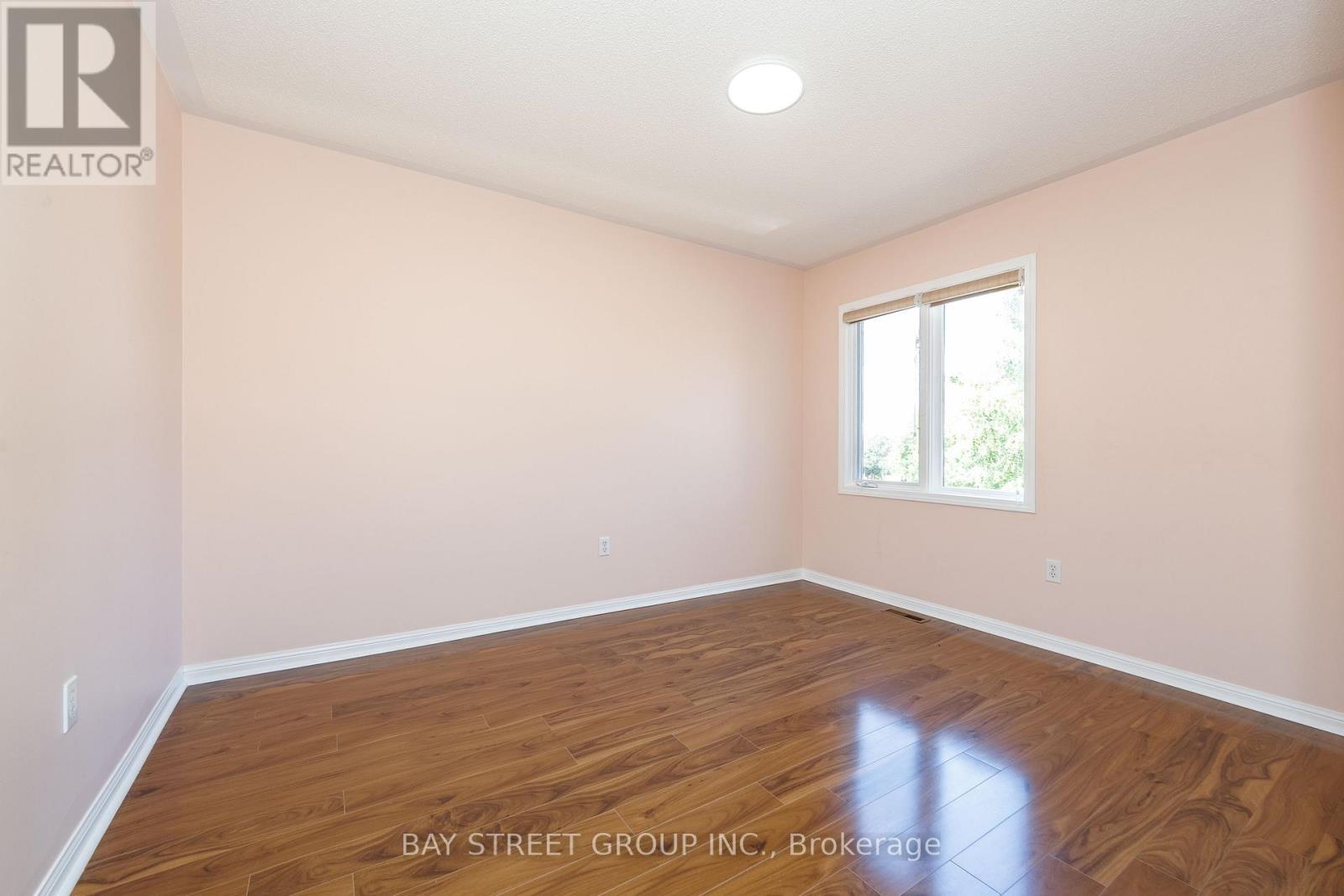 Photo 27 of 25 Formosa Drive, Richmond Hill ON