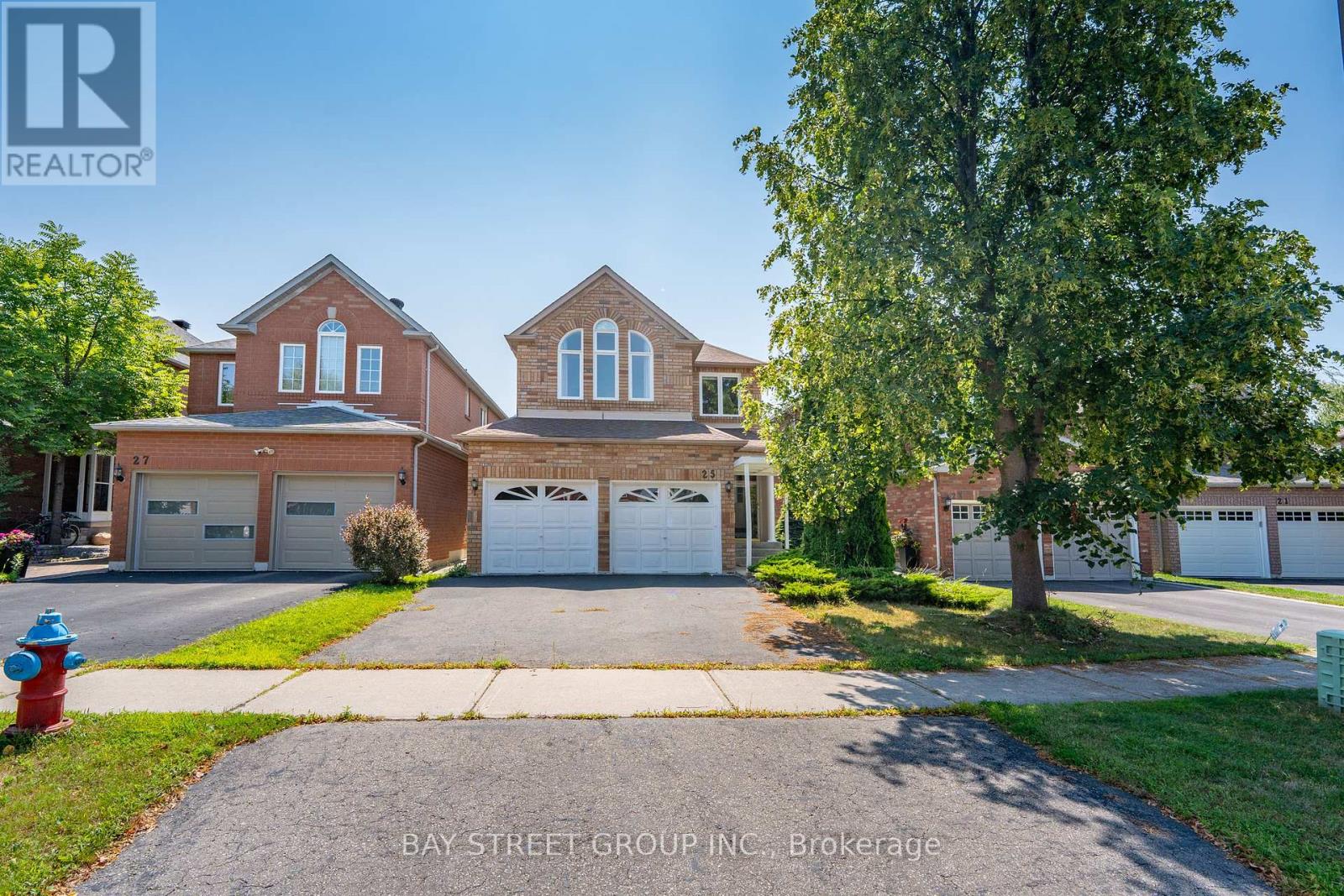 Photo 3 of 25 Formosa Drive, Richmond Hill ON