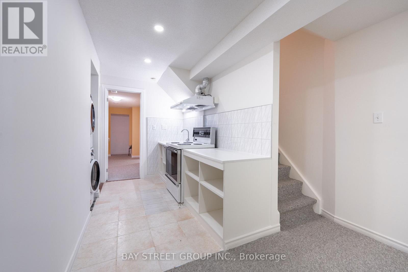 Photo 34 of 25 Formosa Drive, Richmond Hill ON