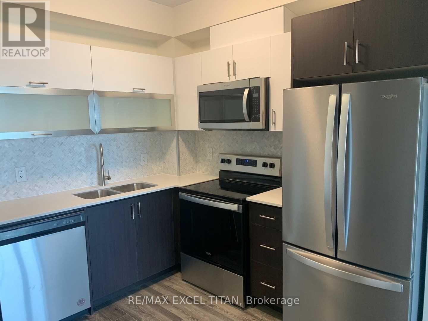 Photo 3 of 901 128 King Street N, Waterloo ON