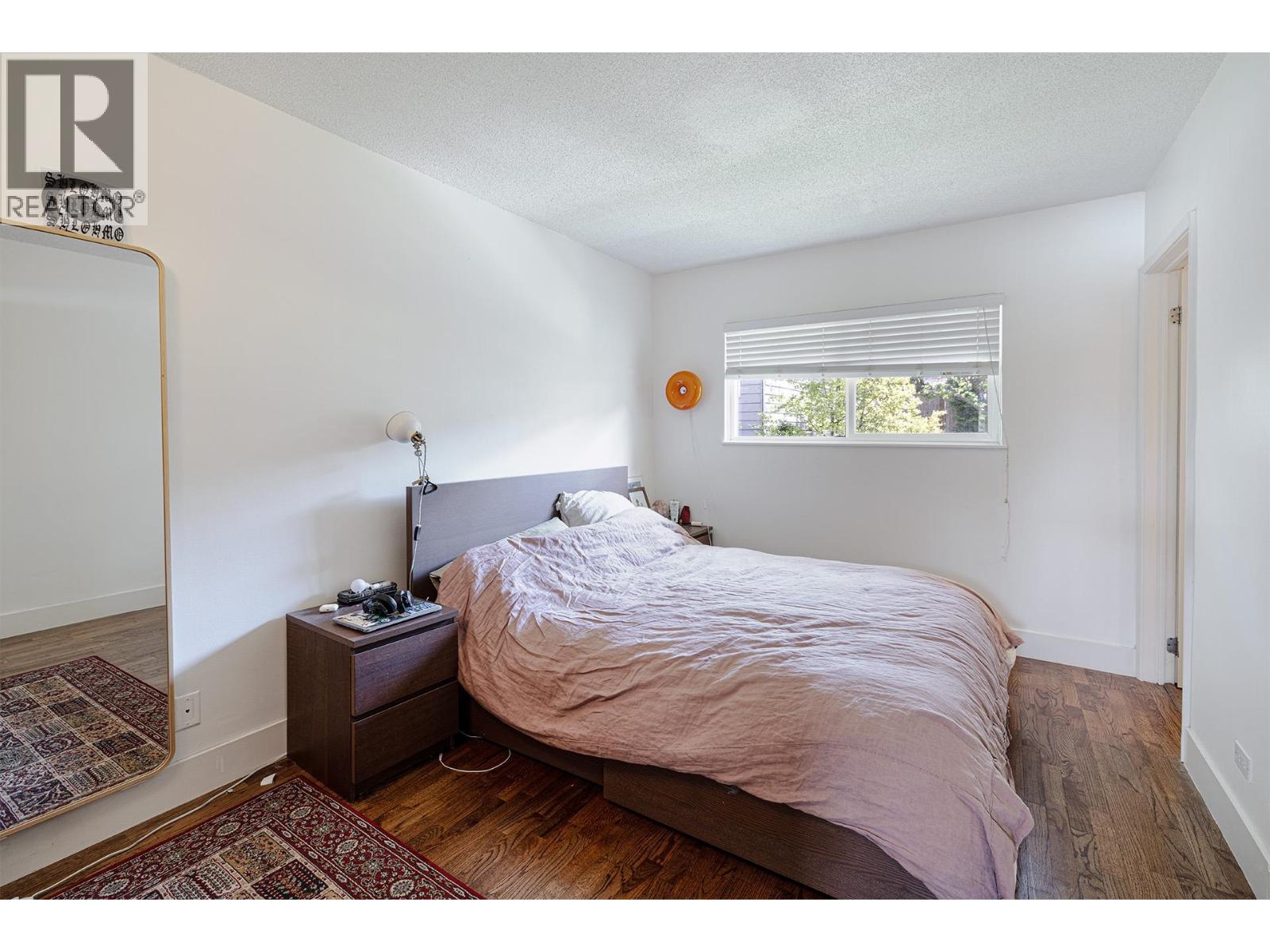 Photo 11 of 4378 Briarwood Crescent, Burnaby BC