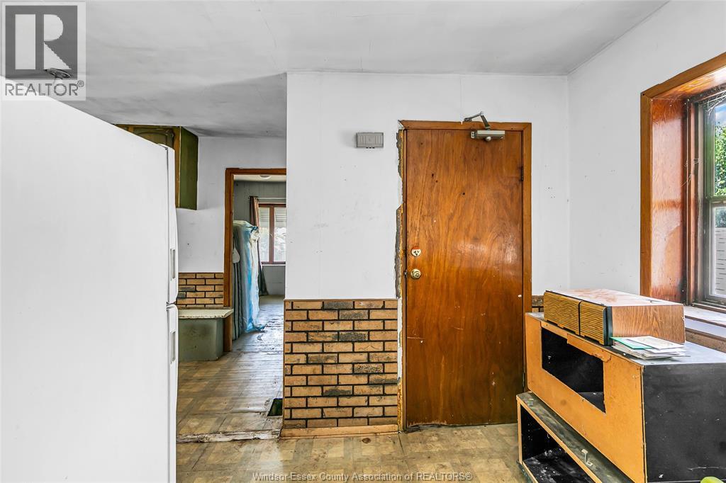 Photo 15 of 460 Aylmer, Windsor ON