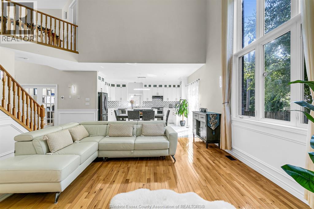 Photo 11 of 3741 Inglewood Avenue, Windsor ON