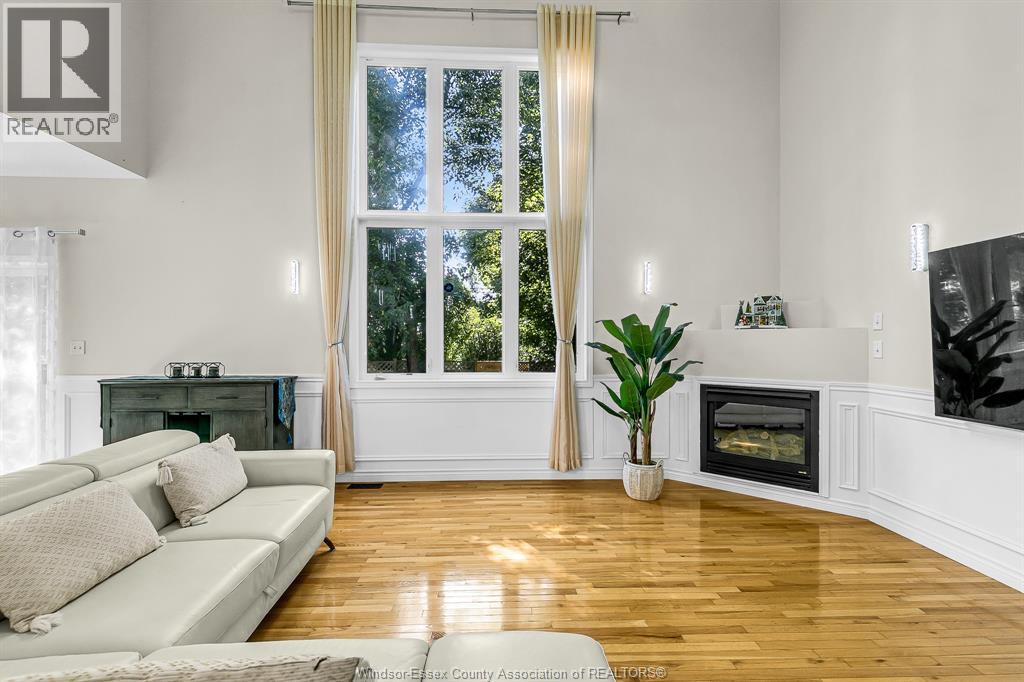Photo 12 of 3741 Inglewood Avenue, Windsor ON