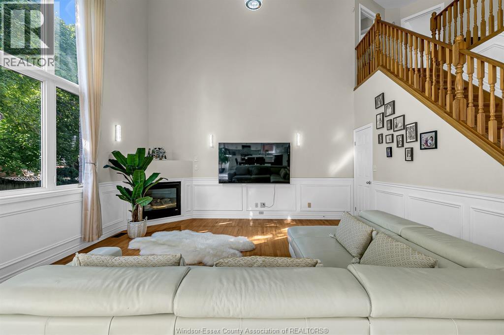 Photo 14 of 3741 Inglewood Avenue, Windsor ON