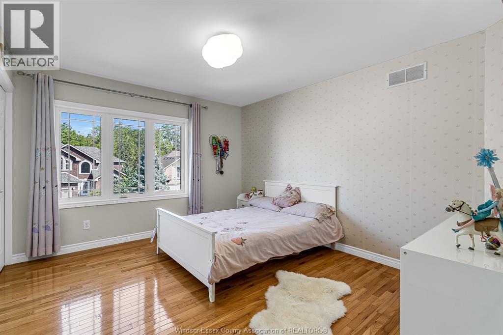 Photo 29 of 3741 Inglewood Avenue, Windsor ON