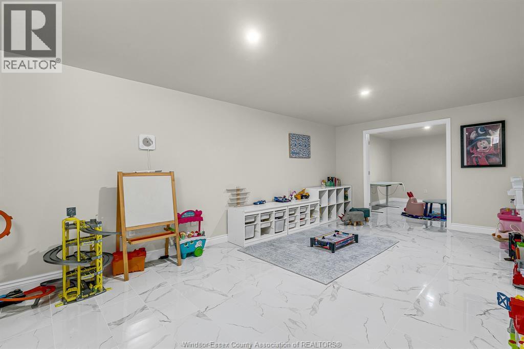 Photo 37 of 3741 Inglewood Avenue, Windsor ON