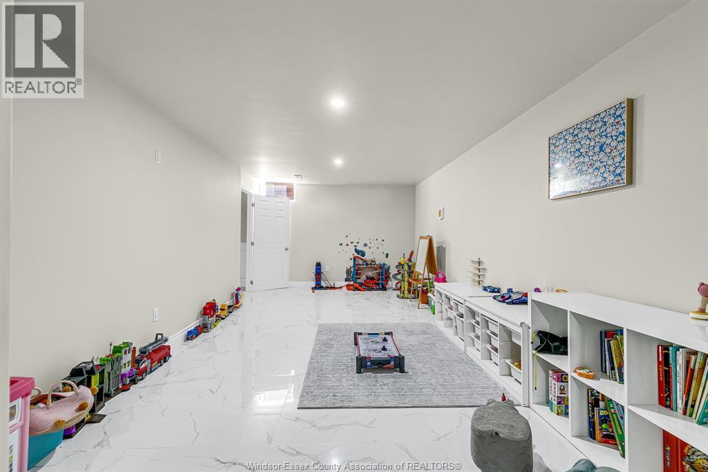 Photo 39 of 3741 Inglewood Avenue, Windsor ON