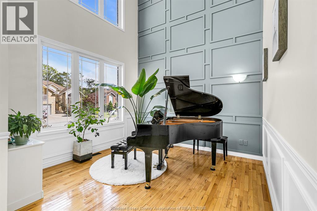 Photo 4 of 3741 Inglewood Avenue, Windsor ON