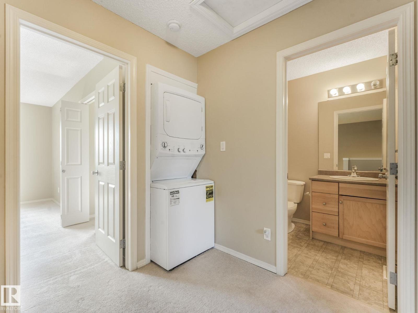 Photo 18 of 56 1428 Hodgson Wy Nw, Edmonton AB