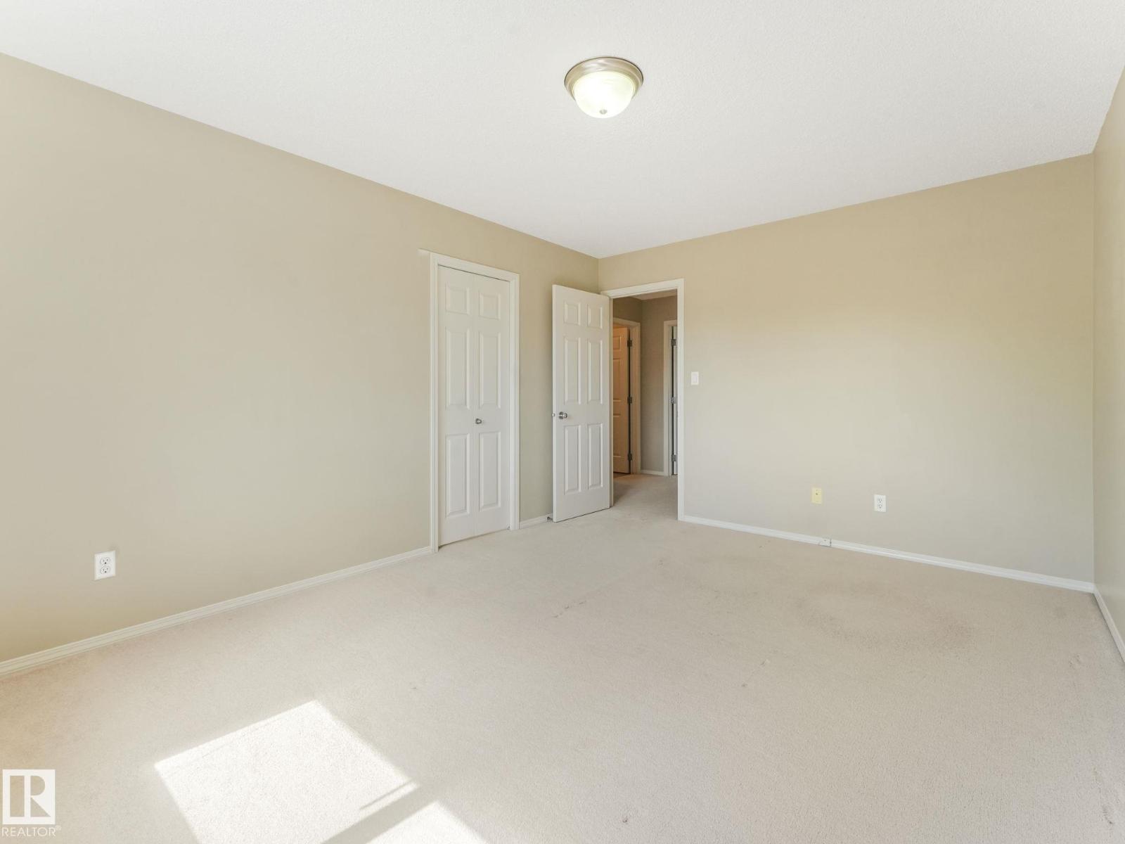 Photo 28 of 56 1428 Hodgson Wy Nw, Edmonton AB