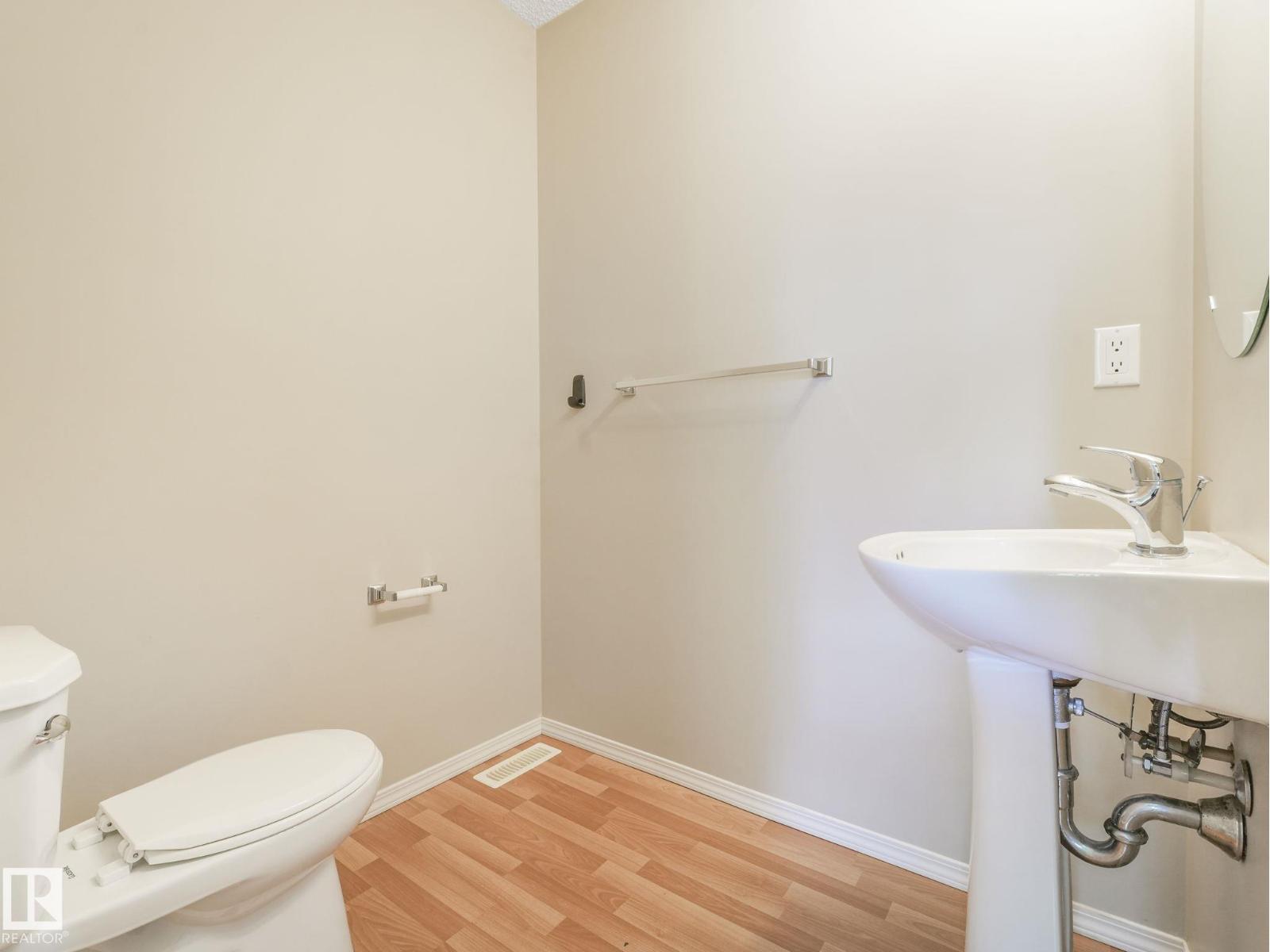 Photo 4 of 56 1428 Hodgson Wy Nw, Edmonton AB