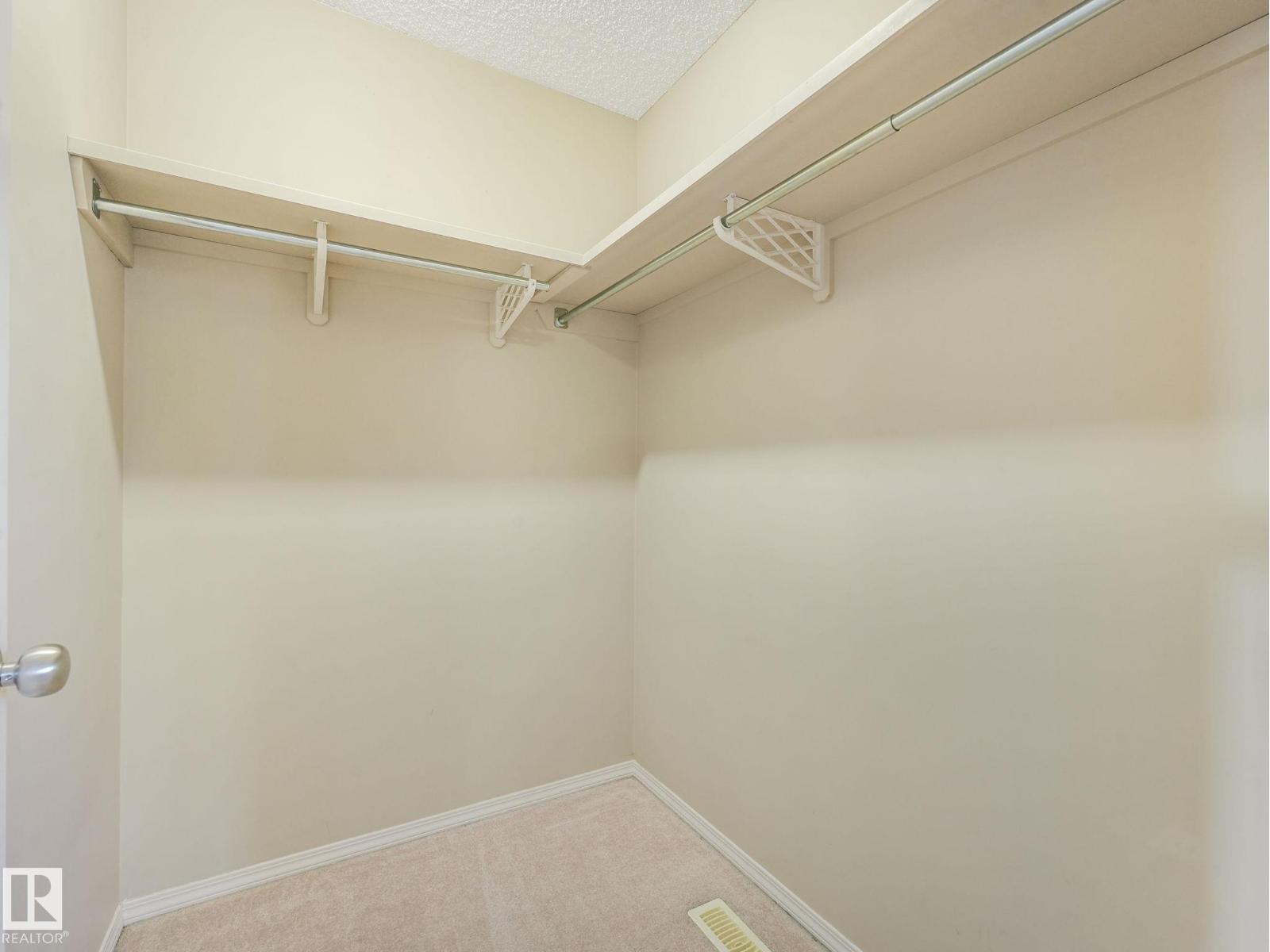 Photo 33 of 56 1428 Hodgson Wy Nw, Edmonton AB