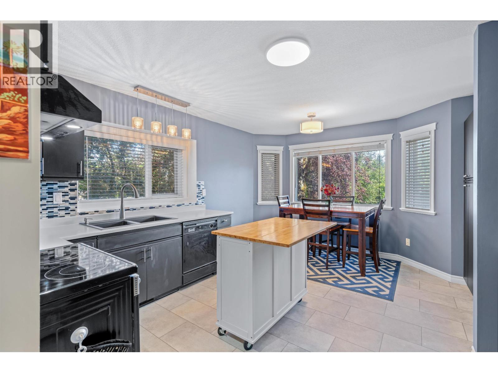 Photo 9 of 3327 Westwood Drive, Prince George BC