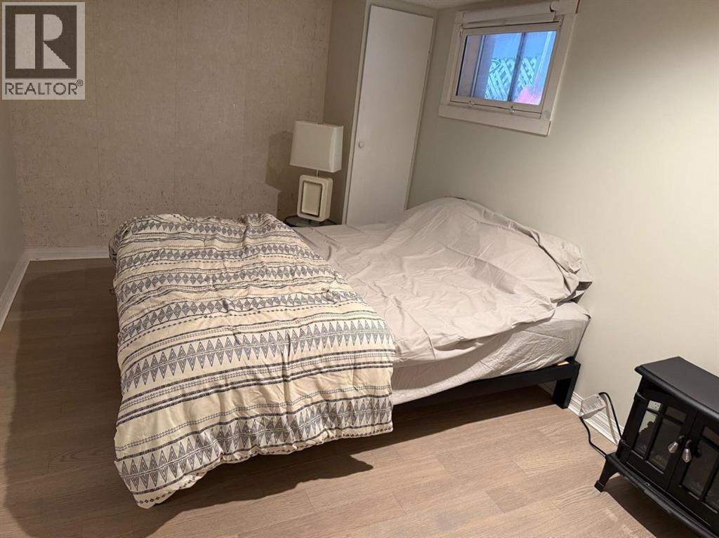 Single Family House for Sale in   Avenue SW Cliff Bungalow Calgary 