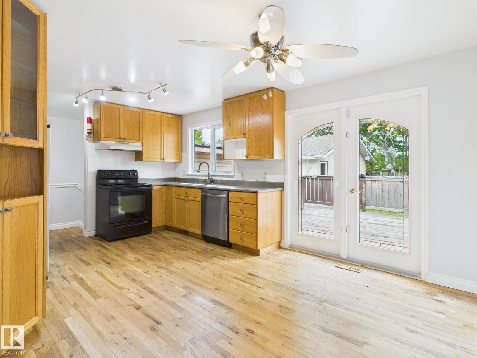 Photo 14 of 8525 92 Av, Fort Saskatchewan AB