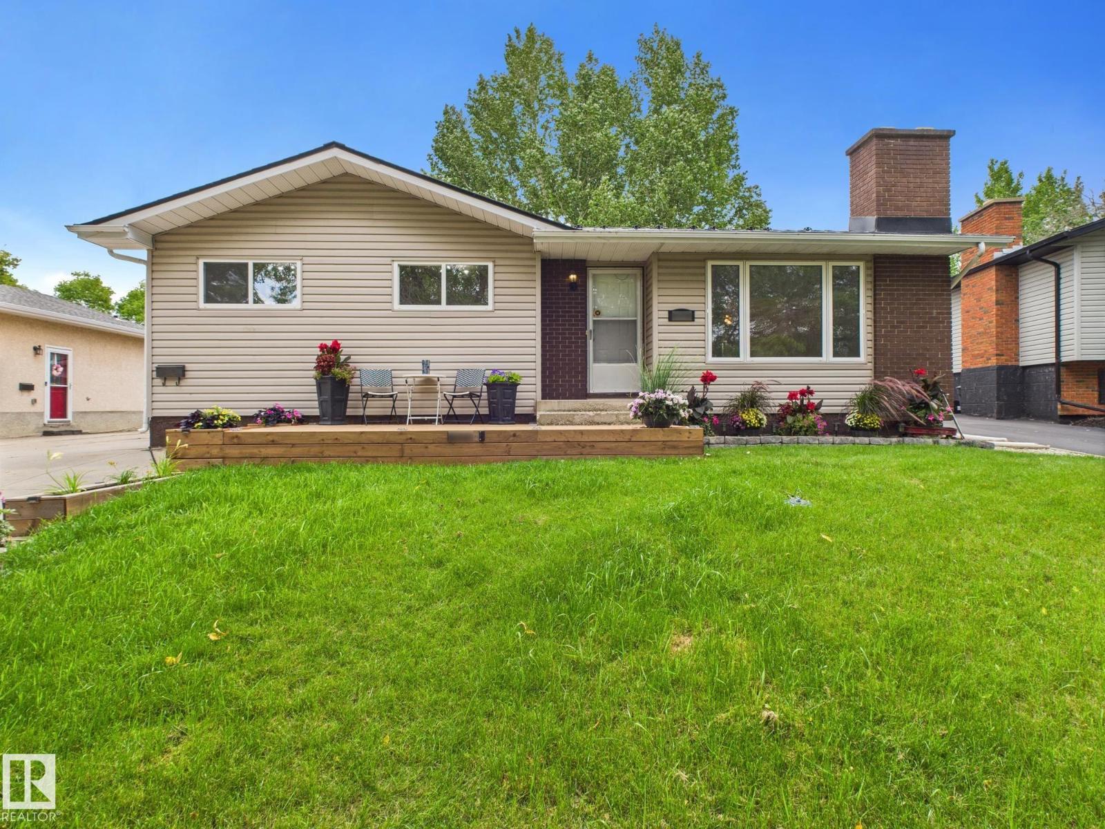 Photo 4 of 8525 92 Av, Fort Saskatchewan AB