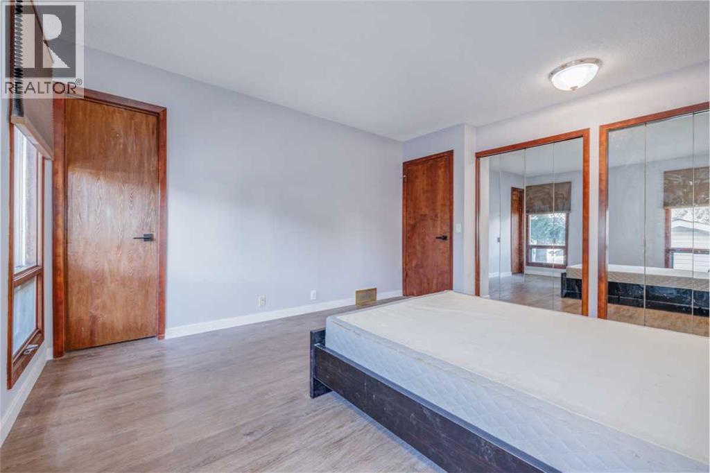 Photo 9 of 5811 Templehill Road Ne, Calgary AB