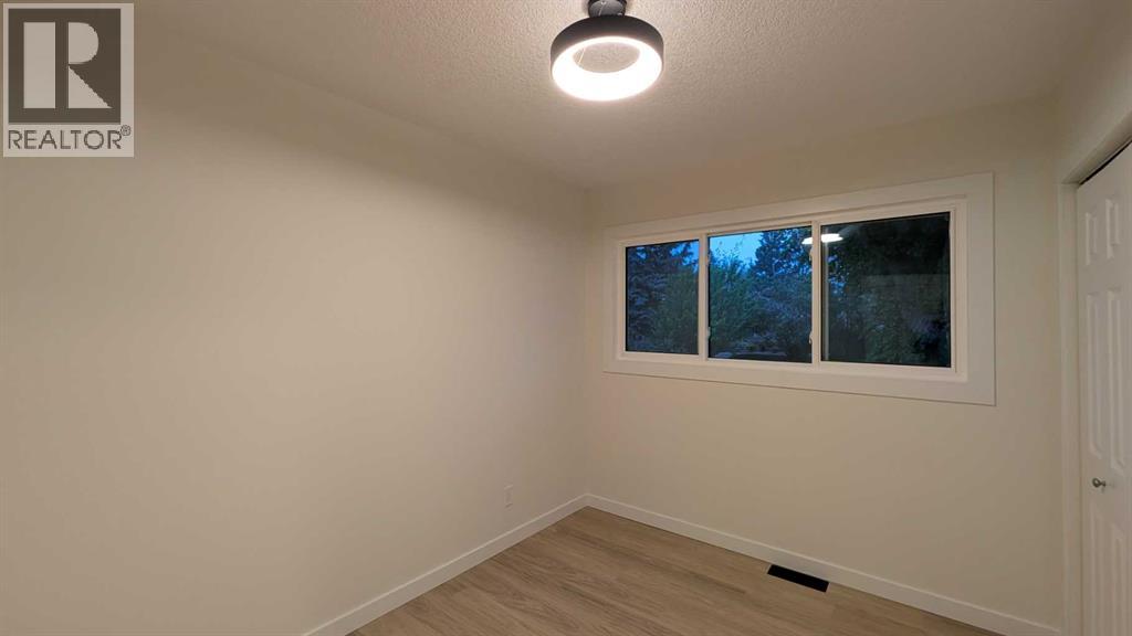 Photo 16 of 103 Haverhill Road Sw, Calgary AB