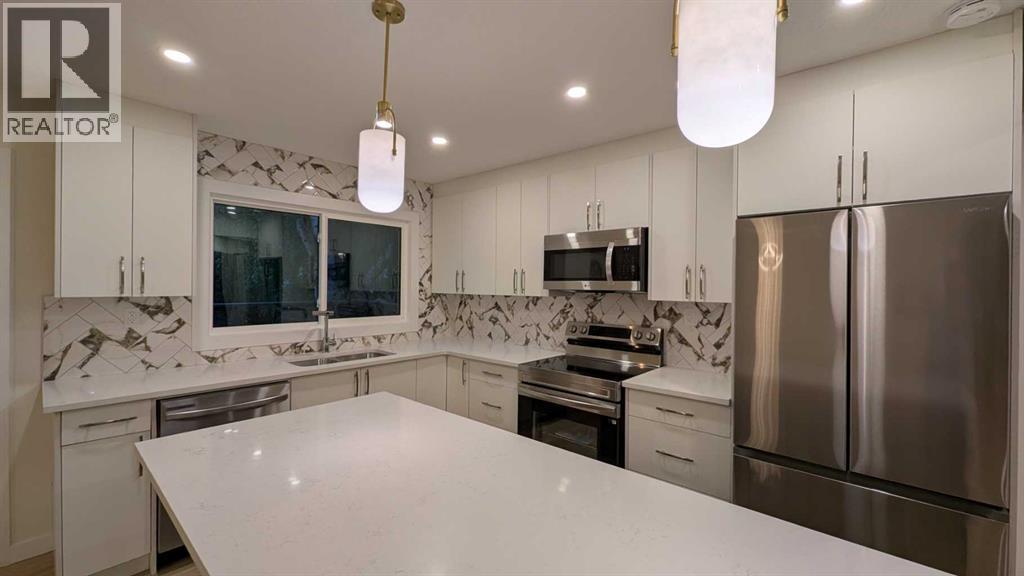 Photo 9 of 103 Haverhill Road Sw, Calgary AB
