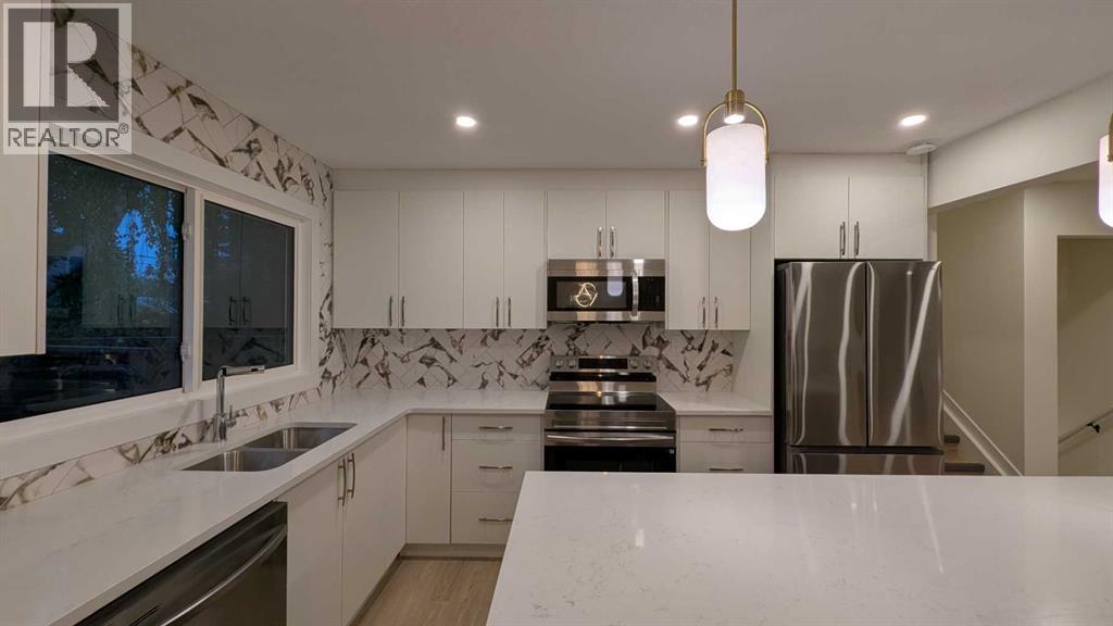 Photo 10 of 103 Haverhill Road Sw, Calgary AB