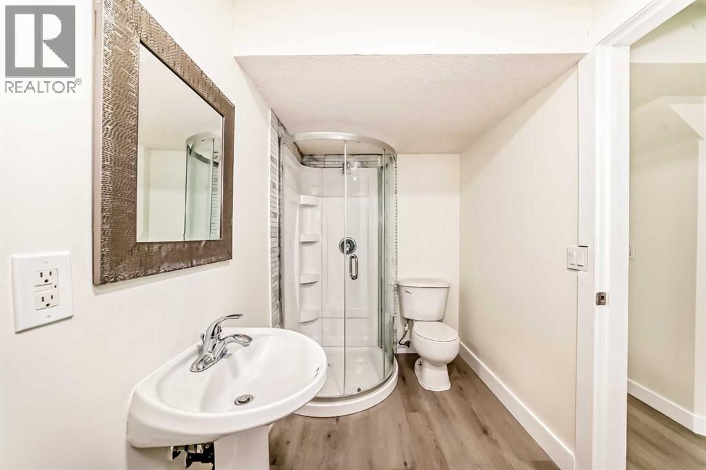 Single Family House for Sale in  Chaparral Ridge Circle SE Chaparral Calgary 