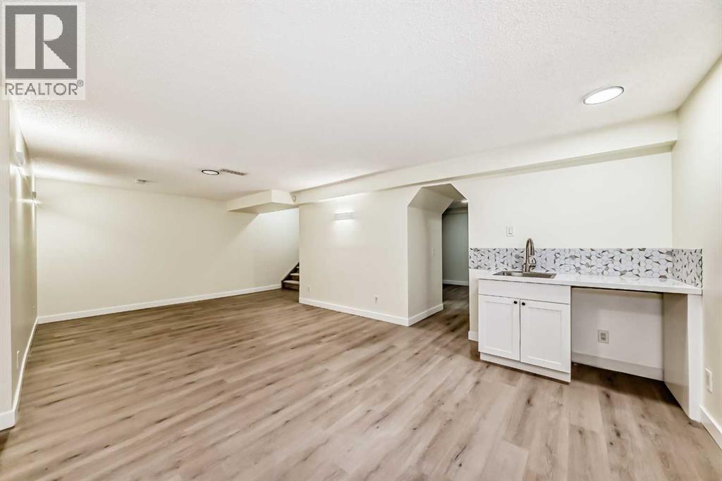 Single Family House for Sale in  Chaparral Ridge Circle SE Chaparral Calgary 