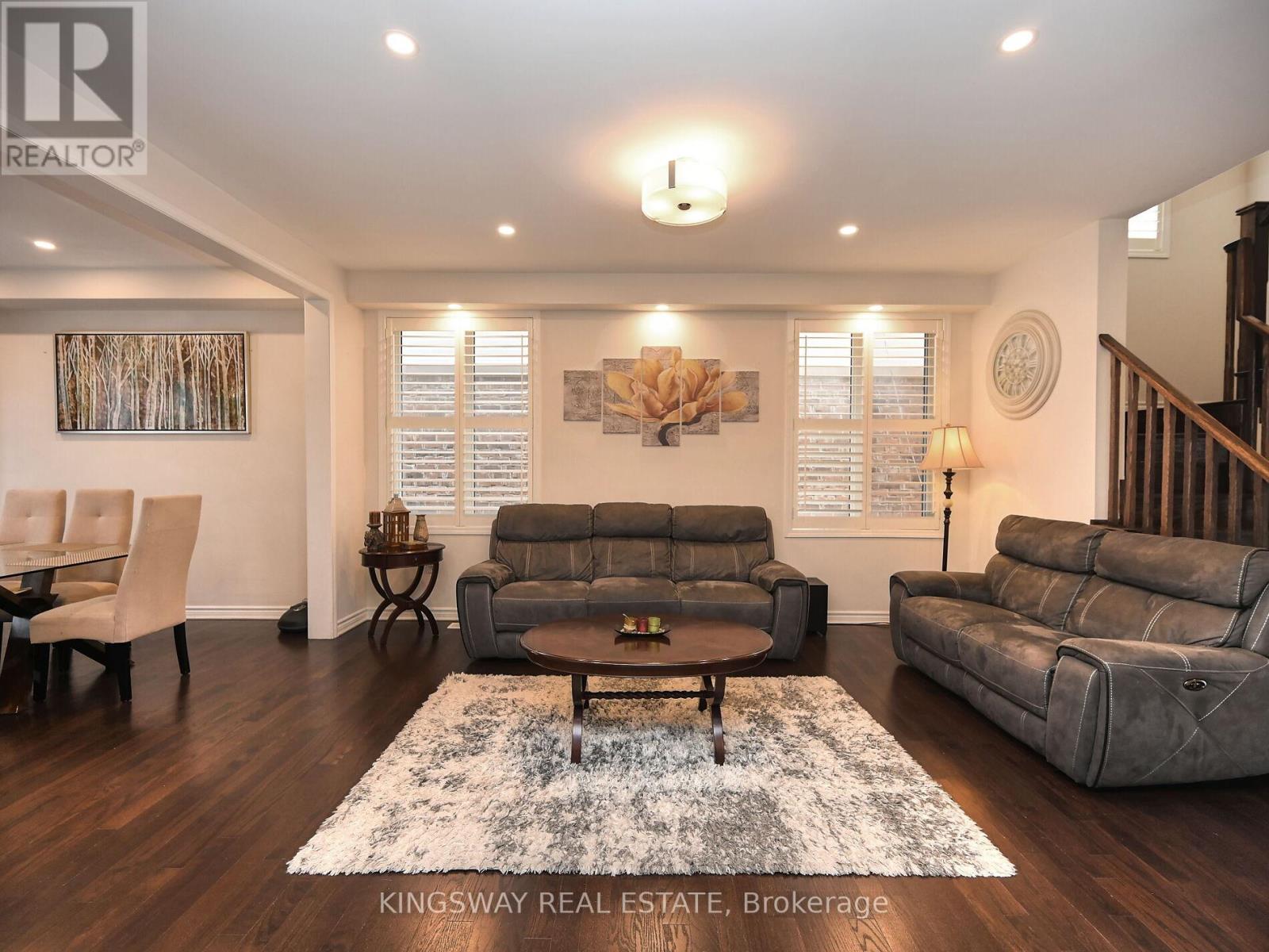 Photo 10 of 620 Langholm Street, Milton ON