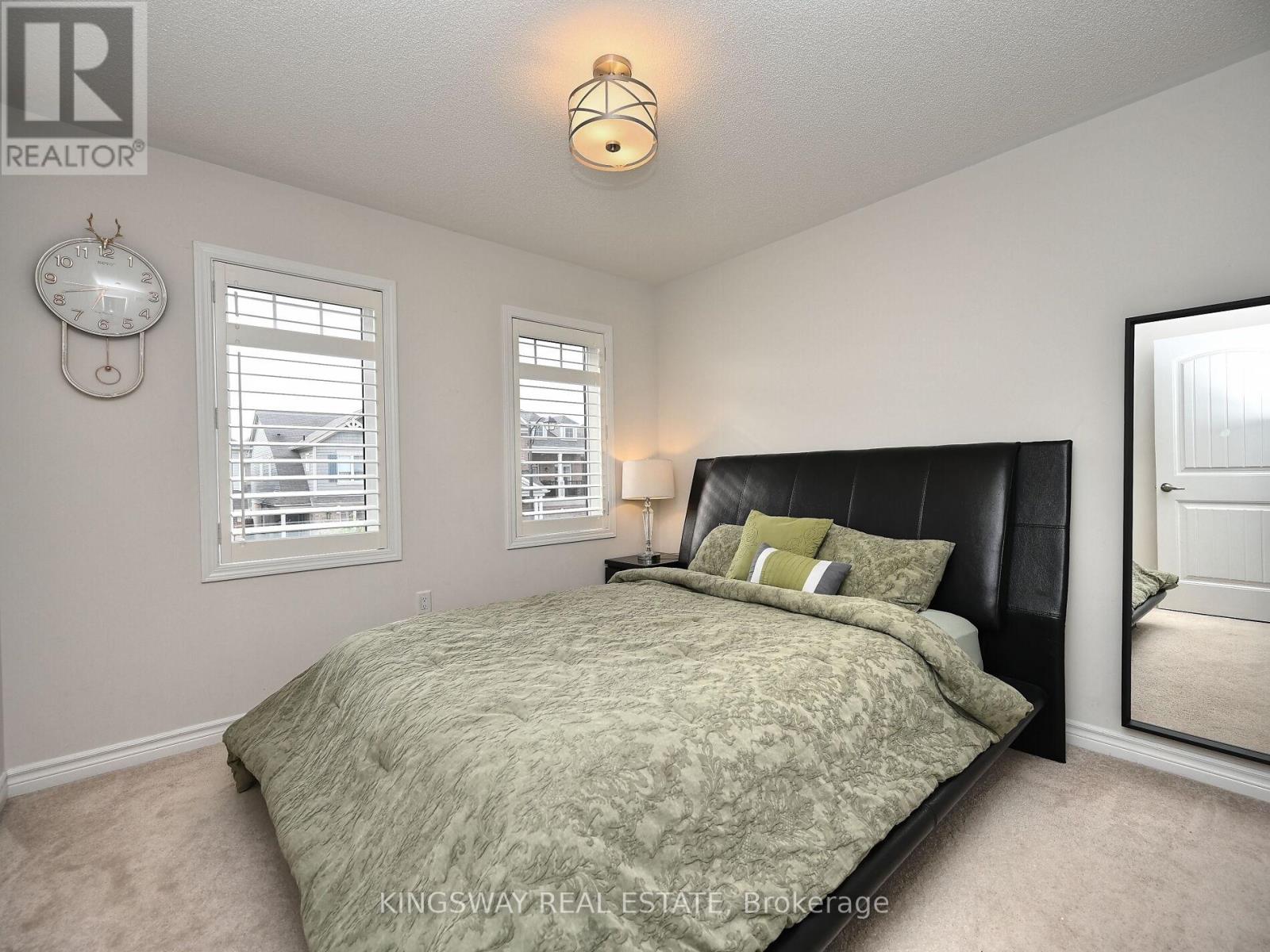 Photo 18 of 620 Langholm Street, Milton ON