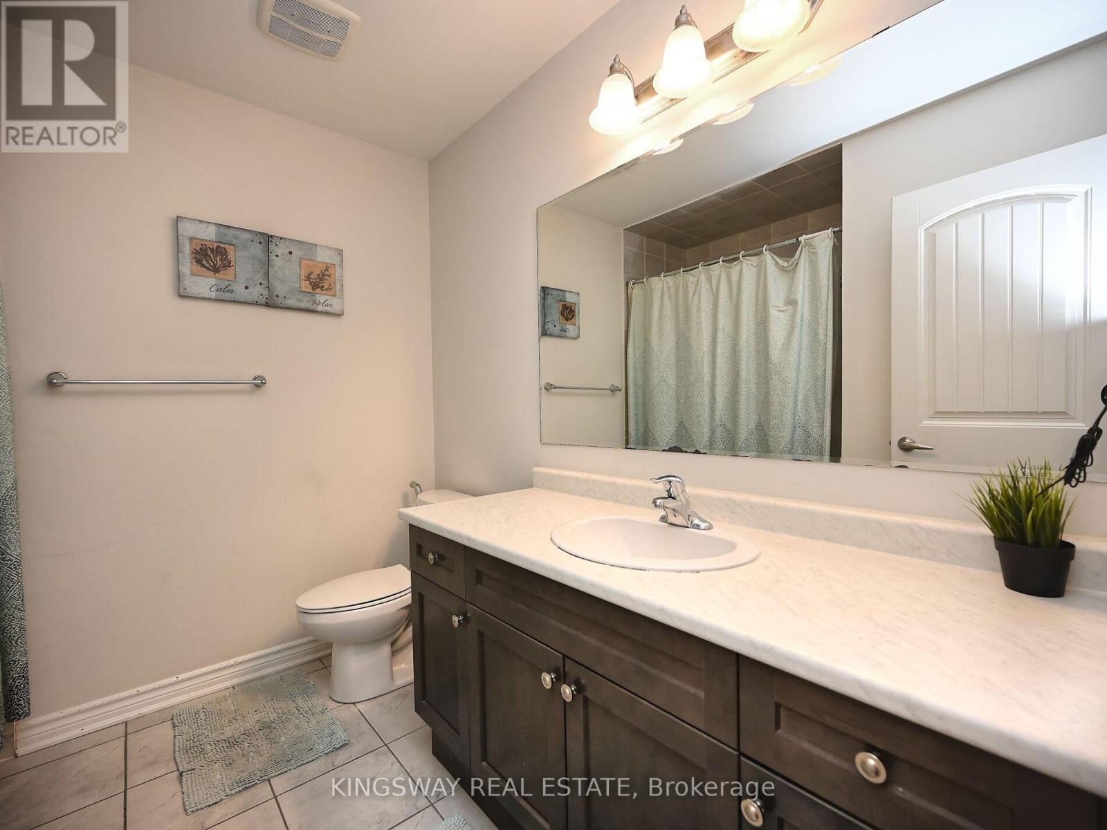 Photo 25 of 620 Langholm Street, Milton ON
