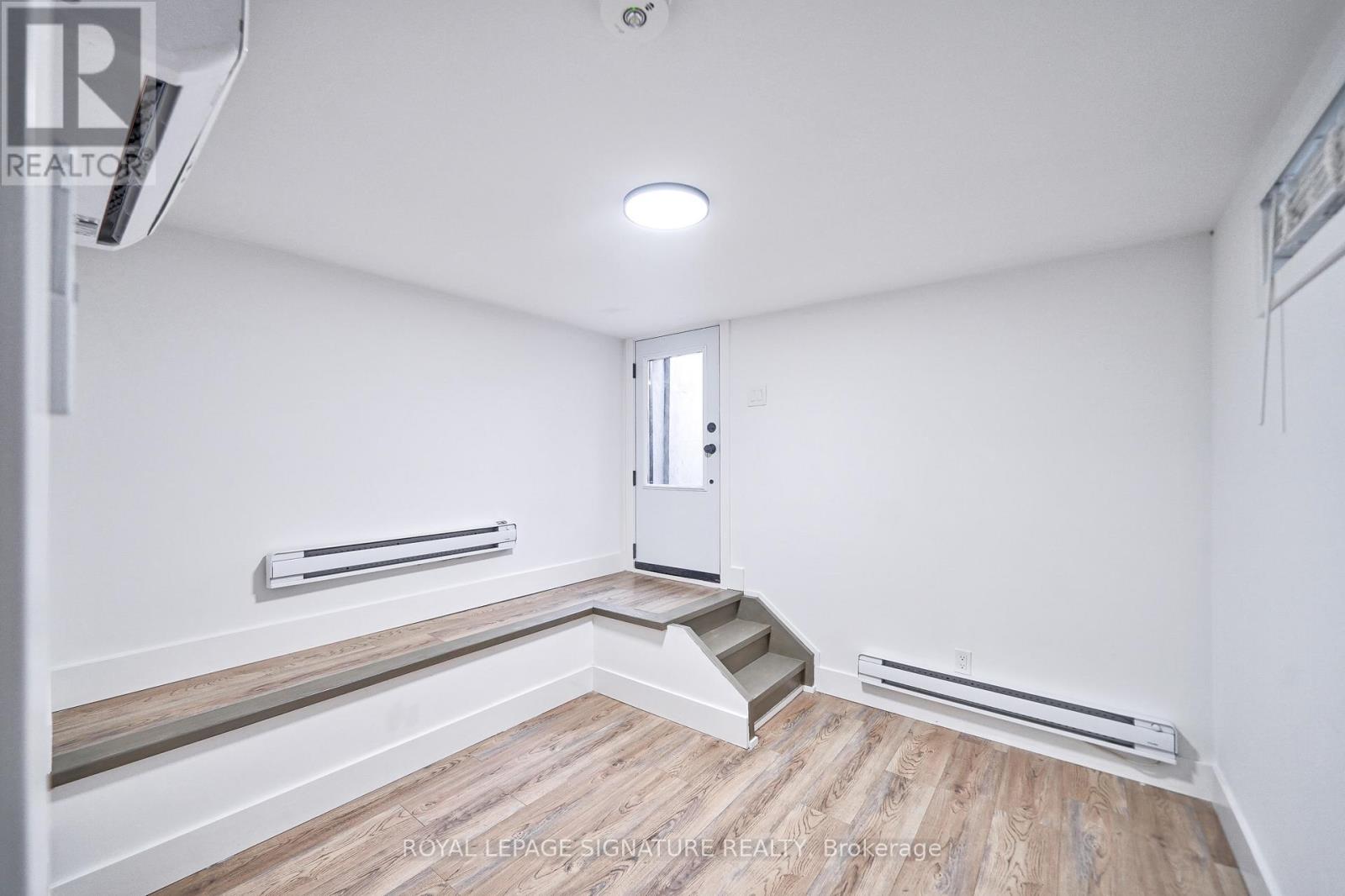 Photo 37 of 541 St Clarens Avenue, Toronto ON