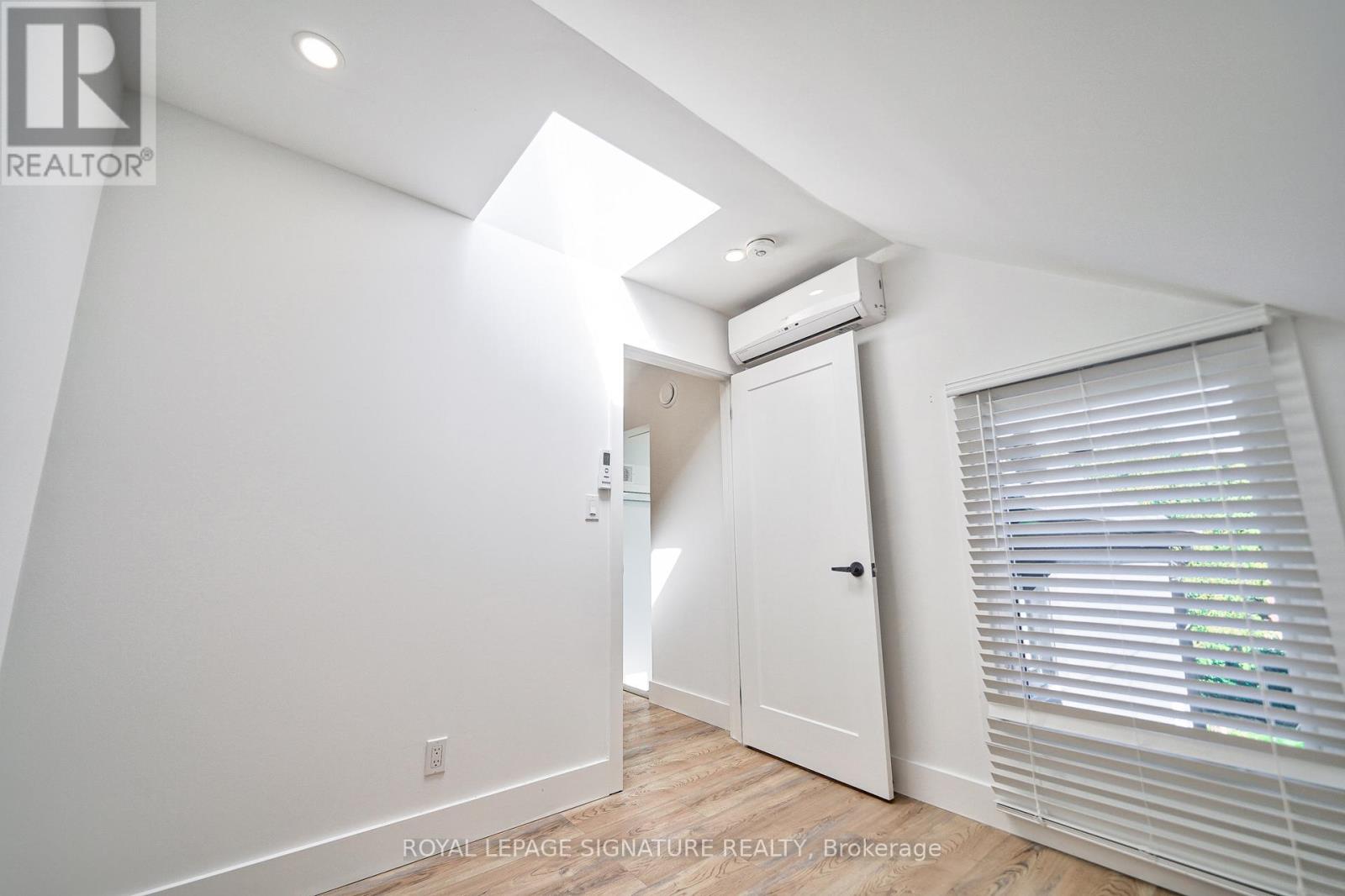 Photo 25 of 541 St Clarens Avenue, Toronto ON