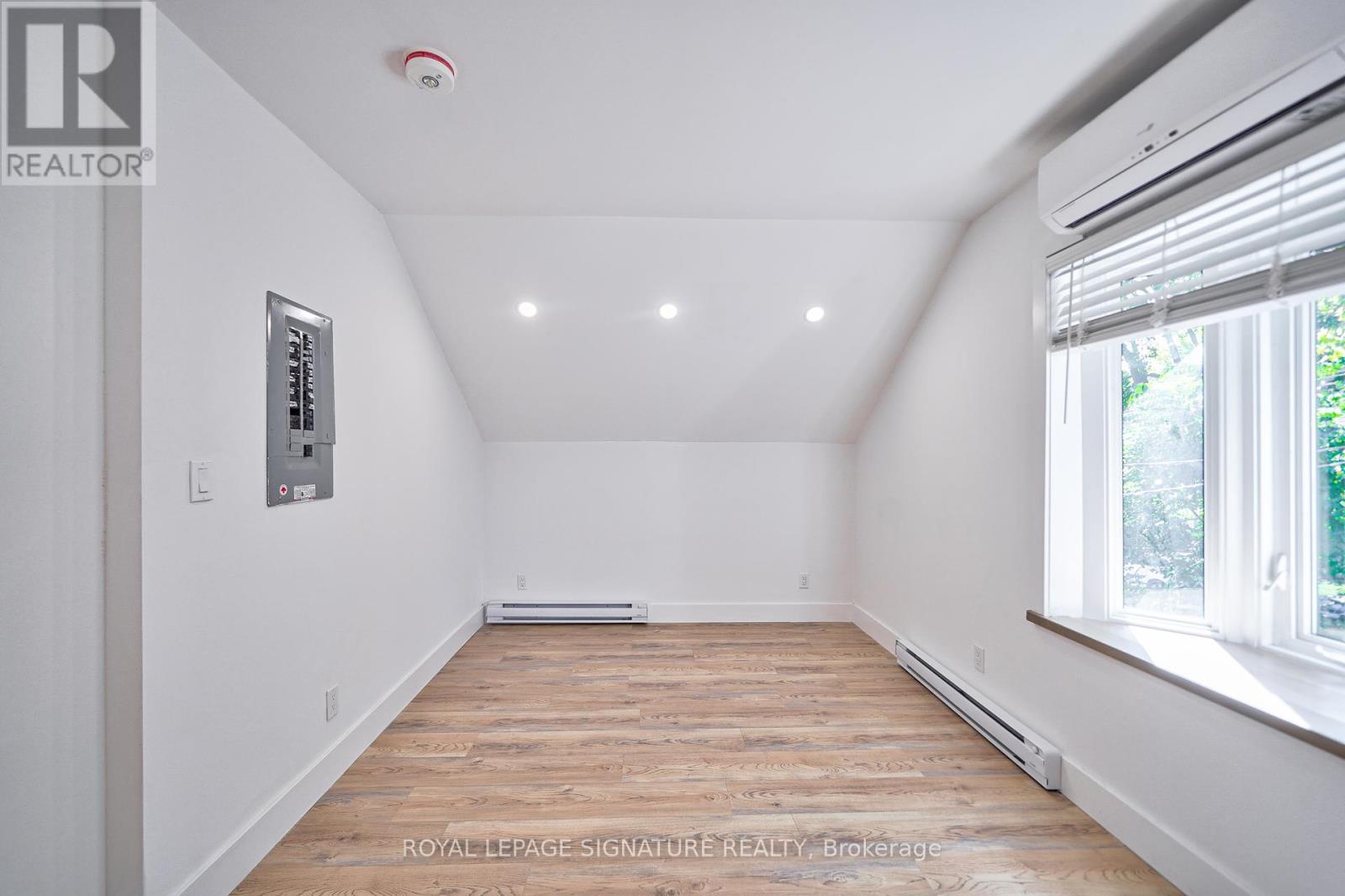 Photo 19 of 541 St Clarens Avenue, Toronto ON