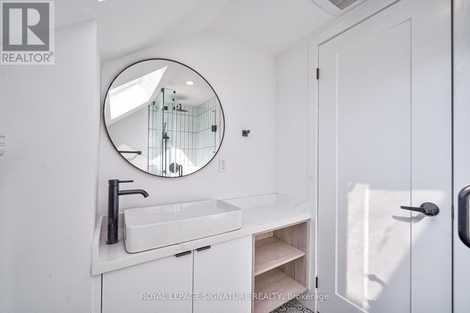 Photo 26 of 541 St Clarens Avenue, Toronto ON