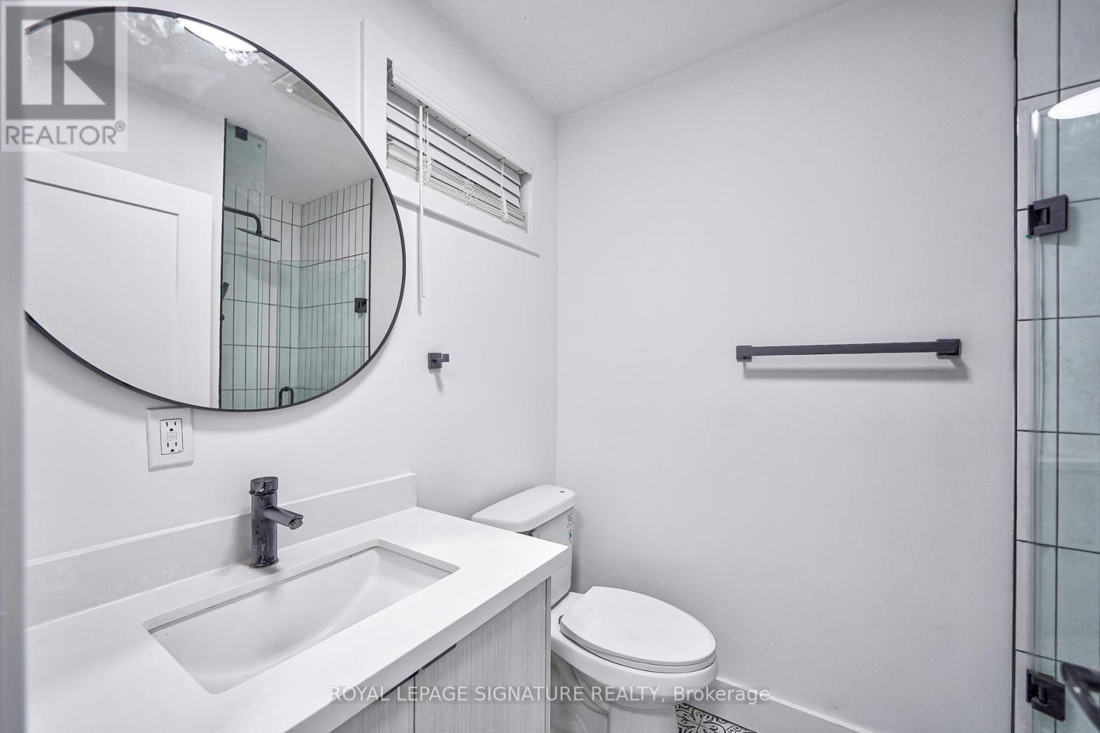 Photo 32 of 541 St Clarens Avenue, Toronto ON