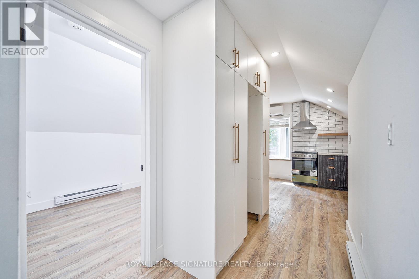 Photo 17 of 541 St Clarens Avenue, Toronto ON