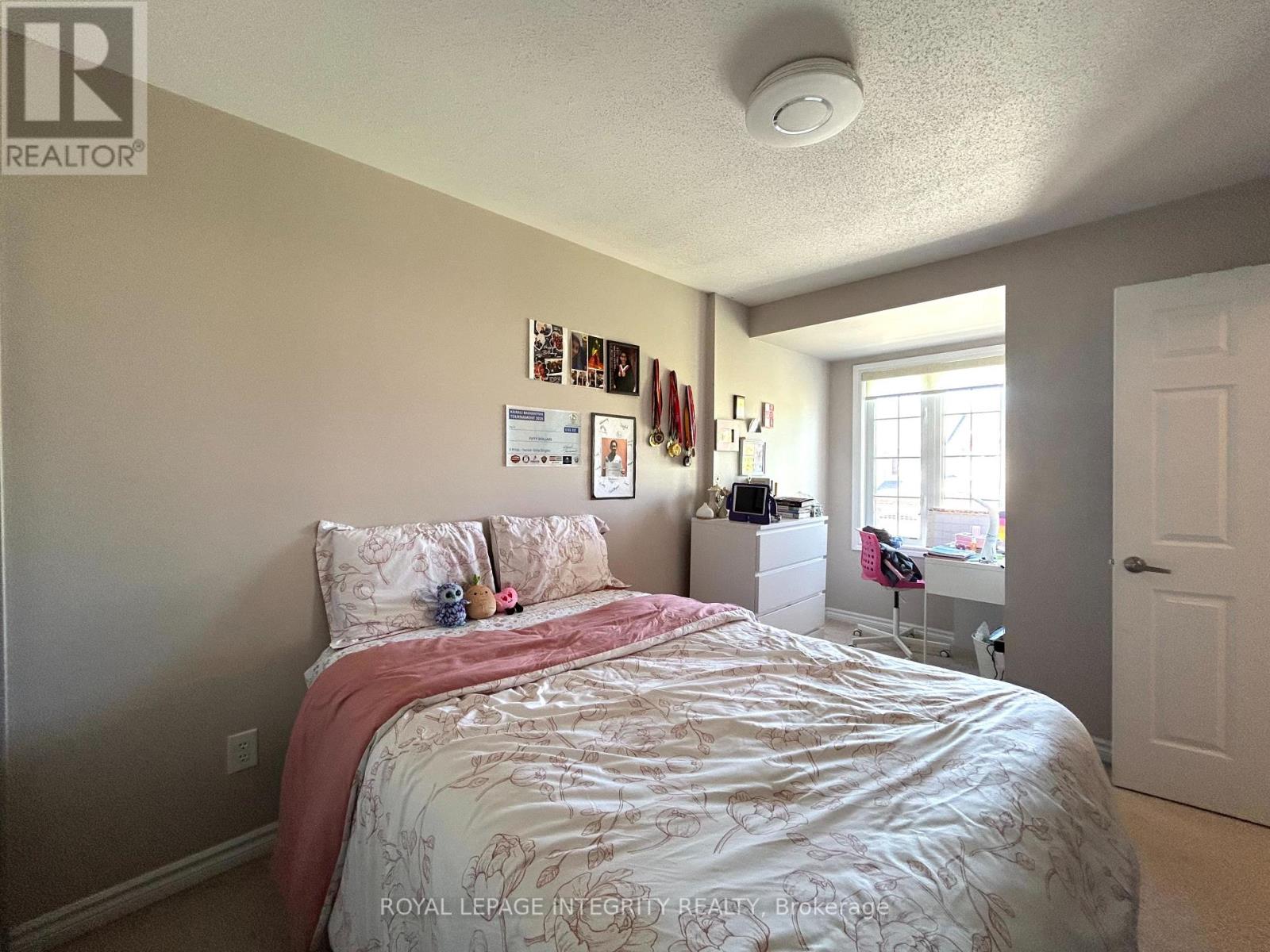 Photo 10 of 3116 Burritts Rapids Place, Ottawa ON