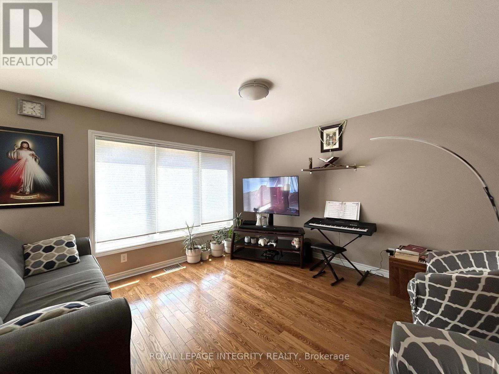 Photo 6 of 3116 Burritts Rapids Place, Ottawa ON
