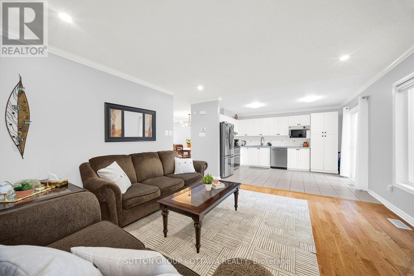 Photo 13 of 11 Baypointe Crescent, Ottawa ON