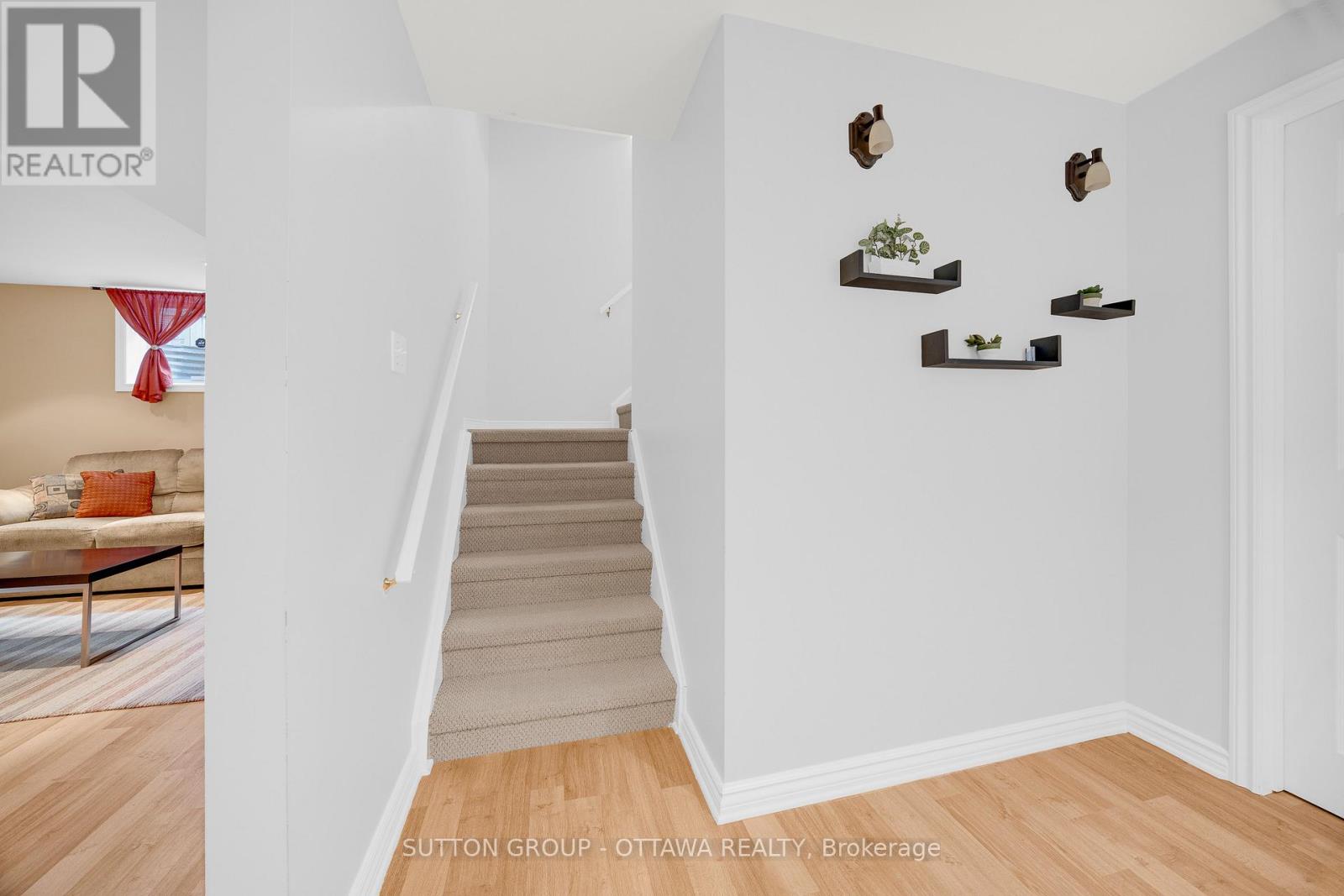 Photo 33 of 11 Baypointe Crescent, Ottawa ON