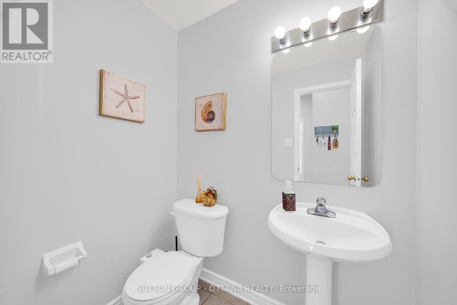 Photo 38 of 11 Baypointe Crescent, Ottawa ON