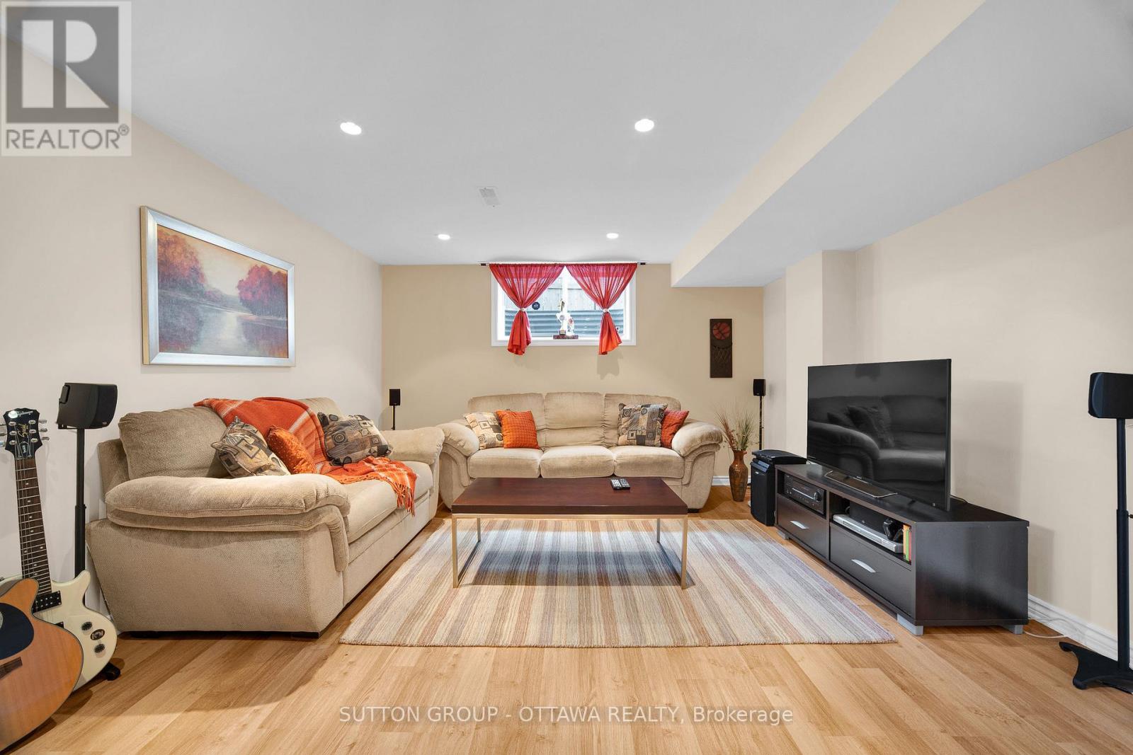Photo 35 of 11 Baypointe Crescent, Ottawa ON