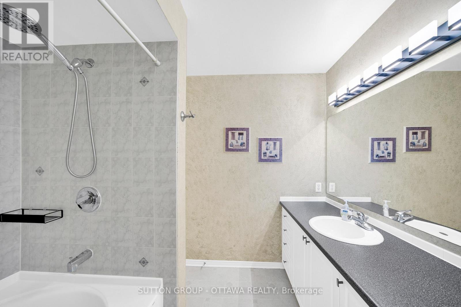Photo 25 of 11 Baypointe Crescent, Ottawa ON