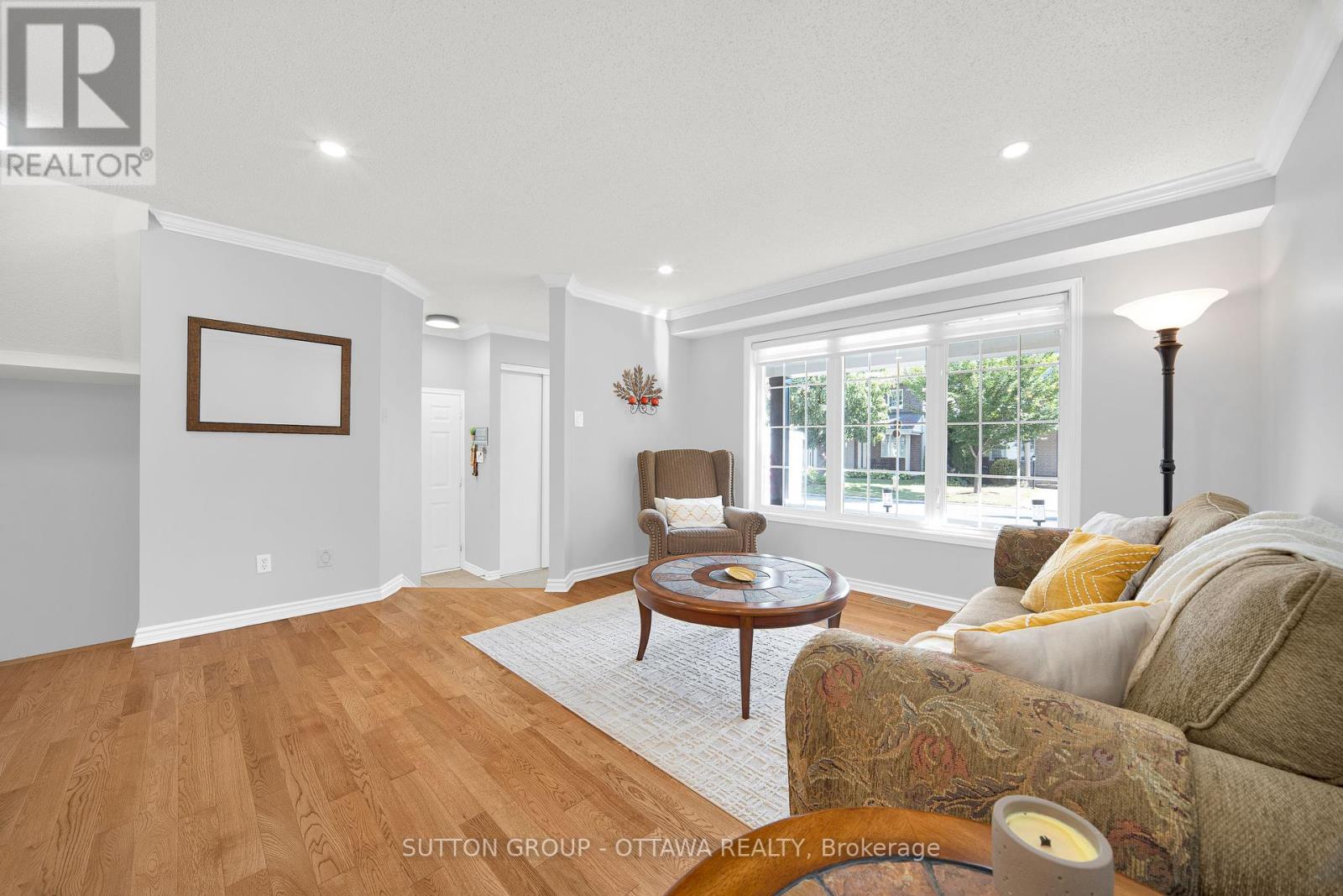 Photo 7 of 11 Baypointe Crescent, Ottawa ON