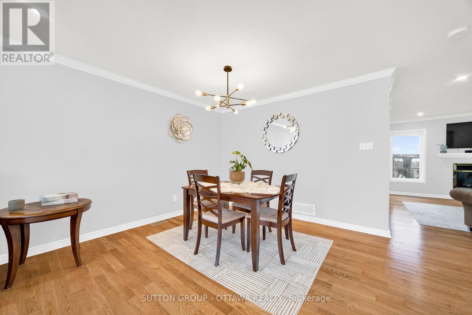 Photo 9 of 11 Baypointe Crescent, Ottawa ON