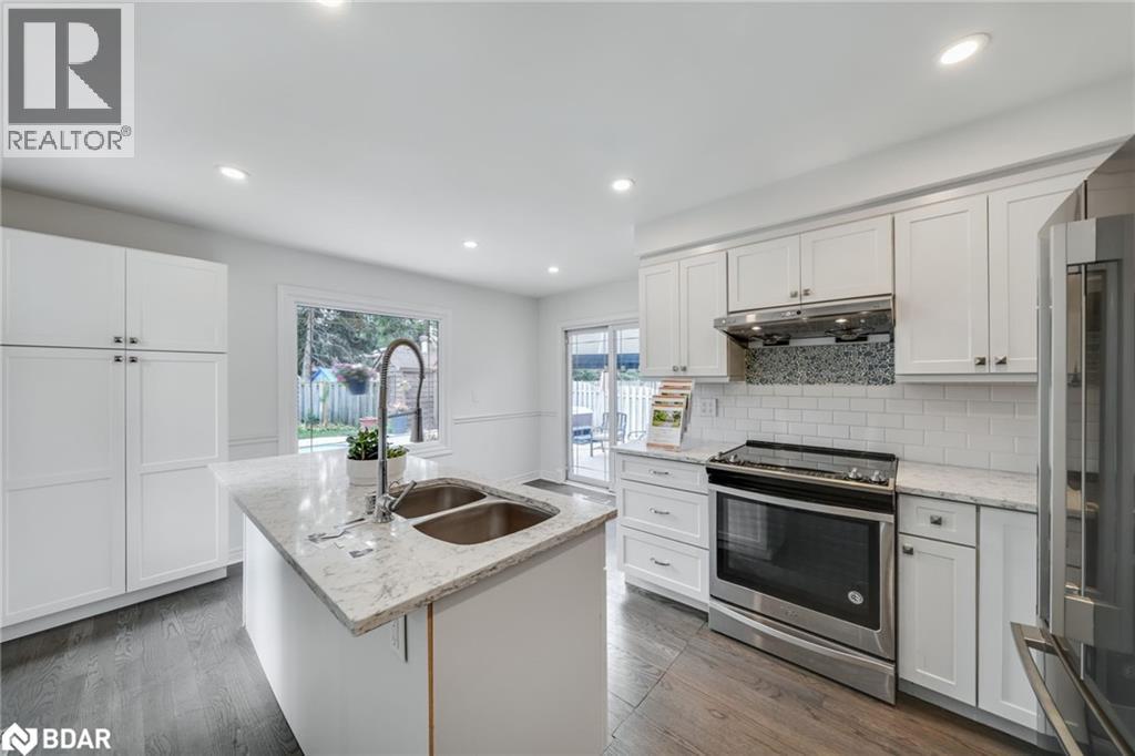 Photo 35 of 6 Milne Court, Barrie ON
