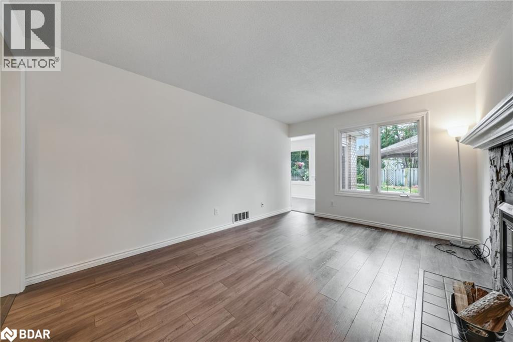 Photo 50 of 6 Milne Court, Barrie ON