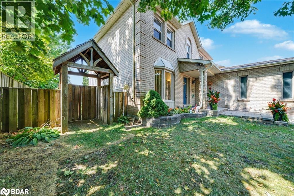 Photo 14 of 6 Milne Court, Barrie ON