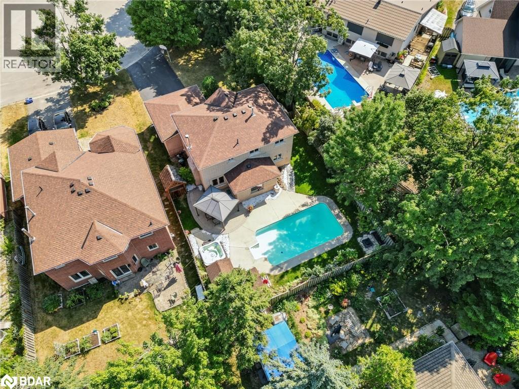Photo 32 of 6 Milne Court, Barrie ON